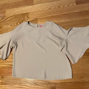 Bell sleeve blouse
